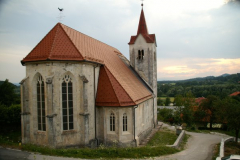 cerkev-sv-luka-center-za-razvoj-litija