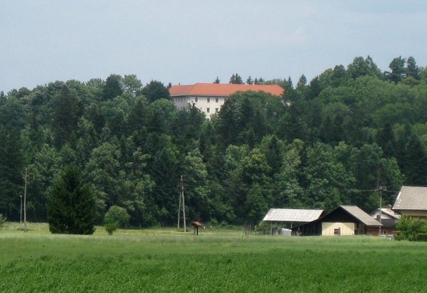 Iški grad sedanji ženski zapor